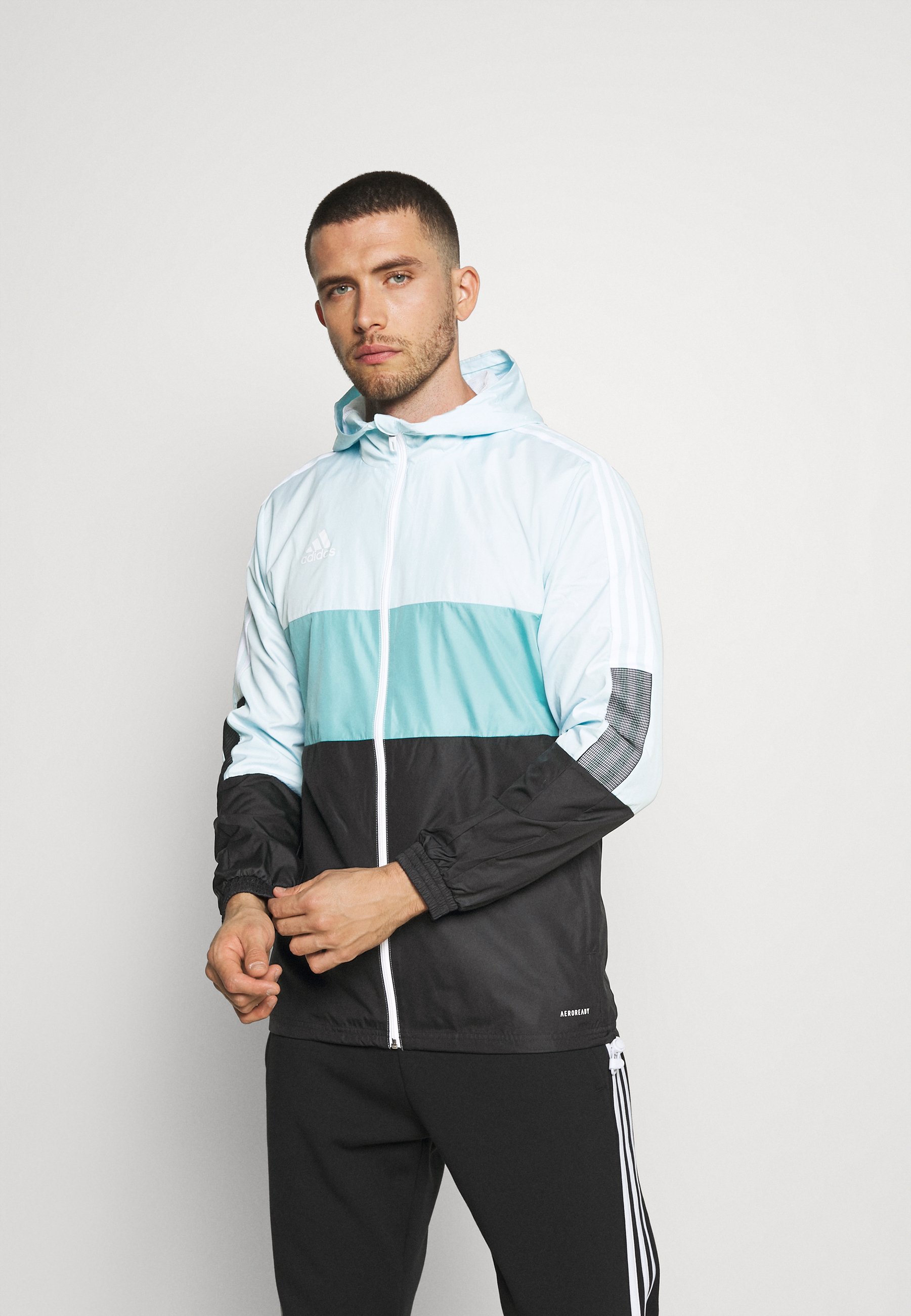 tiro windbreaker