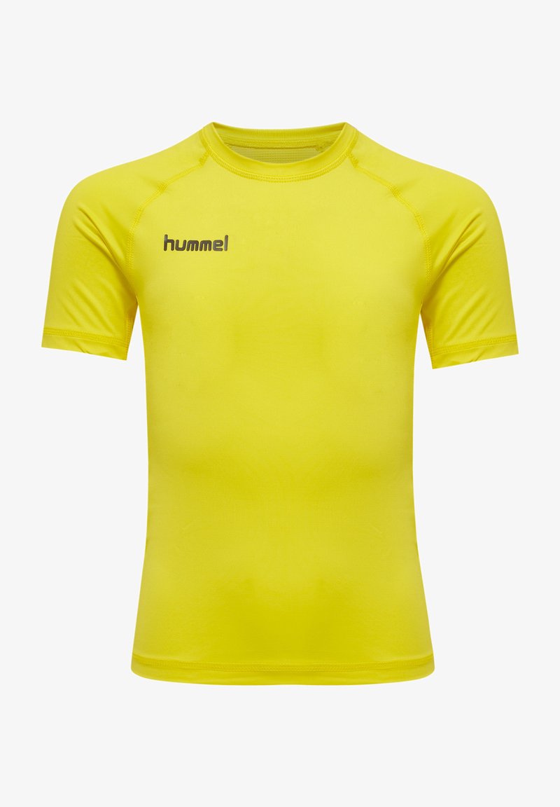 Ljust gul kortärmad sporttröja med slim fit. Har platta sömmar och en Hummel-logotyp i brunt på vänster bröst.