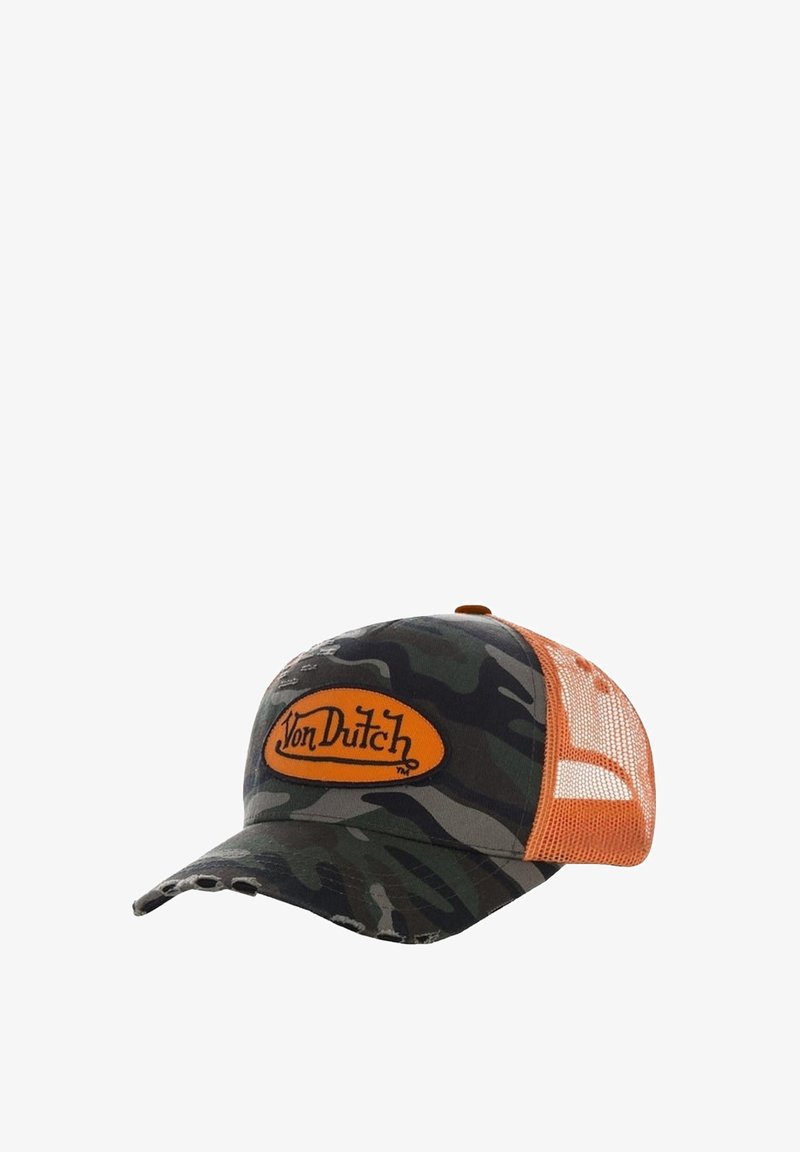 Casquette snapback camouflage avec visière incurvée, dos en filet orange et patch logo Von Dutch à l'avant. Matériau en coton avec une finition texturée.