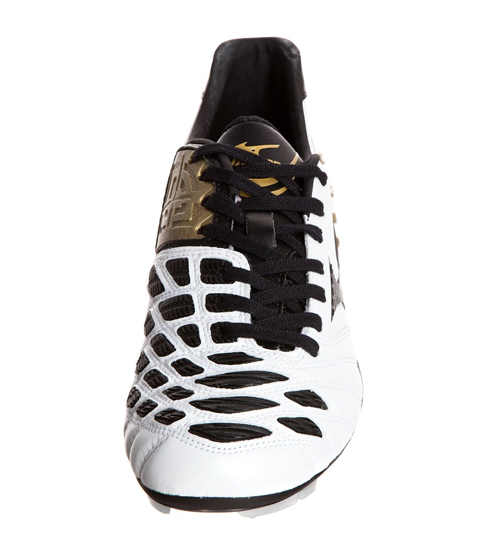 mizuno astro turf boots