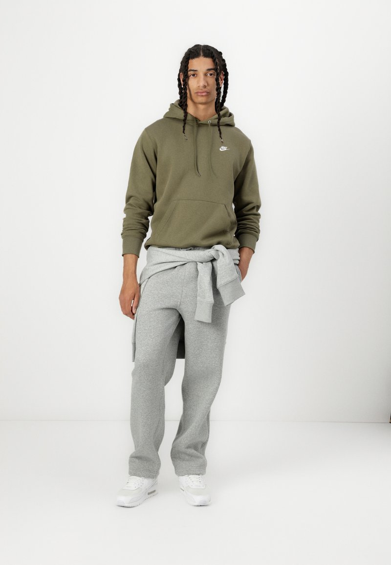 Nike Sportswear Hoodie olijfgroen Nike Sportswear Hoodie olijfgroen