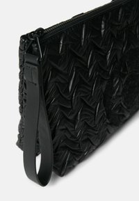 Desigual WRINKLED EFFECT  - Umhängetasche - black