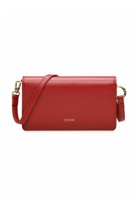 Czerwona skórzana torebka crossbody o gładkiej fakturze, z logo w złotym kolorze i odczepianym paskiem dla większej wszechstronności.