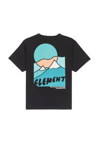 Zwarte T-shirt met een afbeelding van twee met sneeuw bedekte bergen, een grote blauwe zon of maan, en het woord "ELEMENT" in vetgedrukte letters.