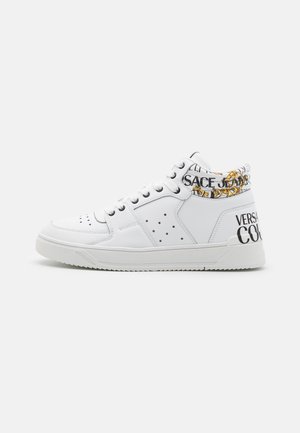 Versace Jeans Couture STARLIGHT - Zapatillas altas - white/gold-coloured