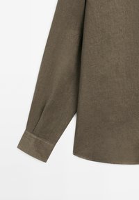Thumbnail Image 9