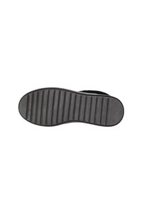 Suela de zapato de goma negra con patrón rugoso para tracción, forma redondeada con bordes suaves, diseñada para durabilidad y comodidad.