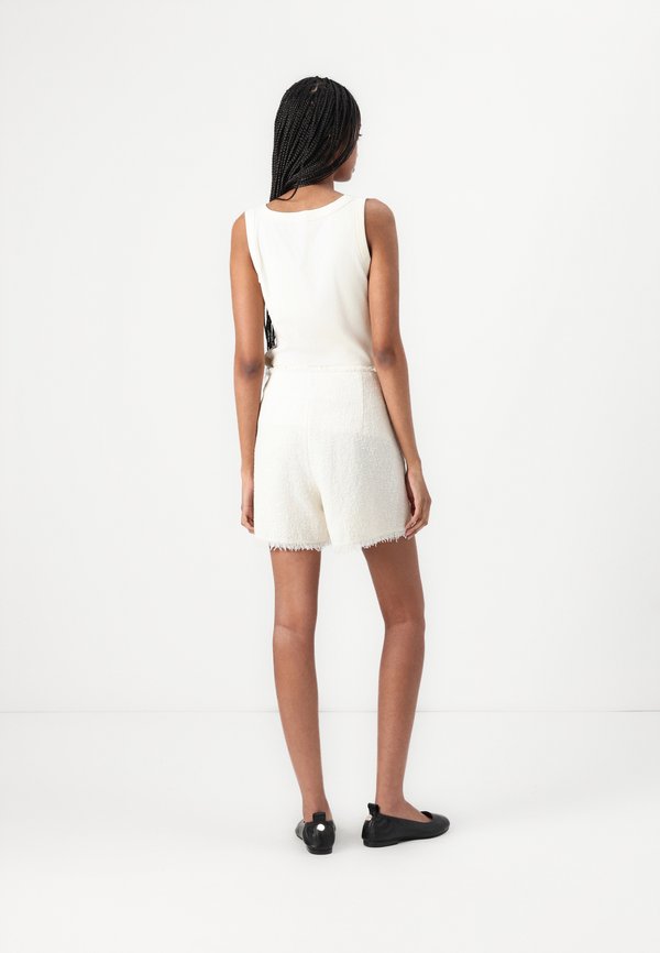 Shorts - powder cream4