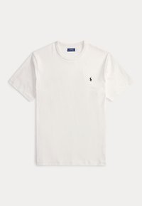 Λευκό κοντομάνικο T-shirt με στρογγυλή λαιμόκοψη και μικρό σκούρο λογότυπο Polo Ralph Lauren στο αριστερό μέρος του στήθους σε απλό φόντο.