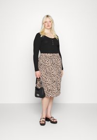 Pieces Curve PCKITTE - Camisola de manga comprida - black