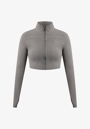 Krótkia sportowa kurtka w jasnoszarym kolorze. Posiada wysoki kołnierz, pełny zamek błyskawiczny, długie rękawy oraz dopasowany krój z teksturowanymi detalami.