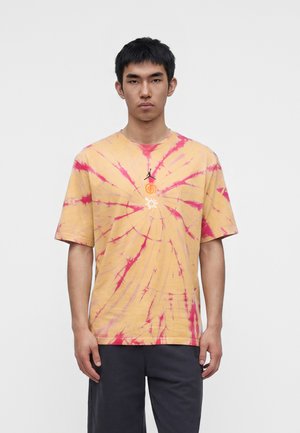 Jordan, TIE DYE FEST UNISEX - Nyomott mintás póló - lemon wash