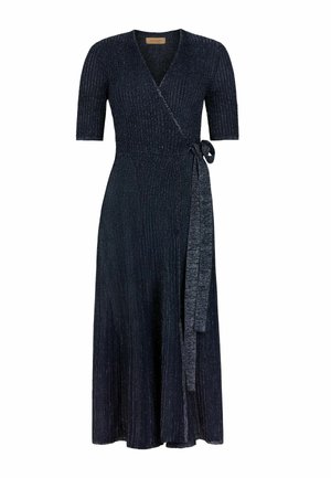 Mørkeblå slå-om-kjole til knælængde med korte ærmer, V-udskæring, ribbet struktur og bånd til at binde i siden.