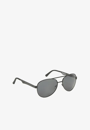 Czarne okulary aviator z metalową oprawą, ciemnymi soczewkami i teksturowanymi akcentami na zausznikach. Smukły design o minimalistycznym stylu.