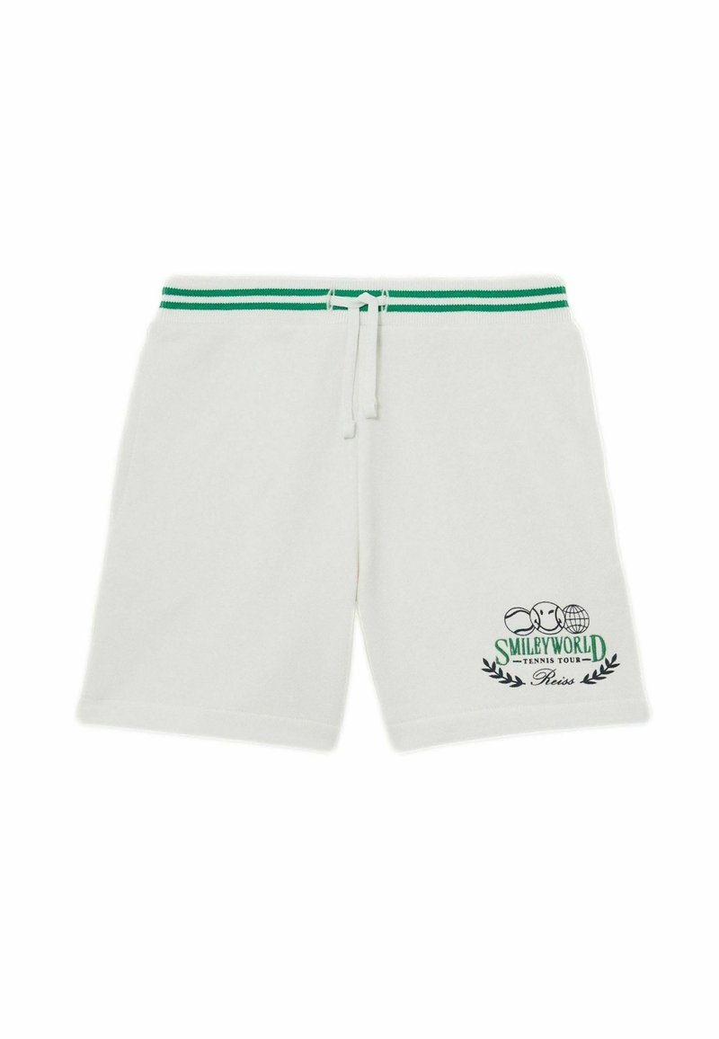 Witte katoenen shorts met een groene gestreepte tailleband, trekkoordsluiting en een bedrukt logo met tennis-elementen aan de linkeronderkant.