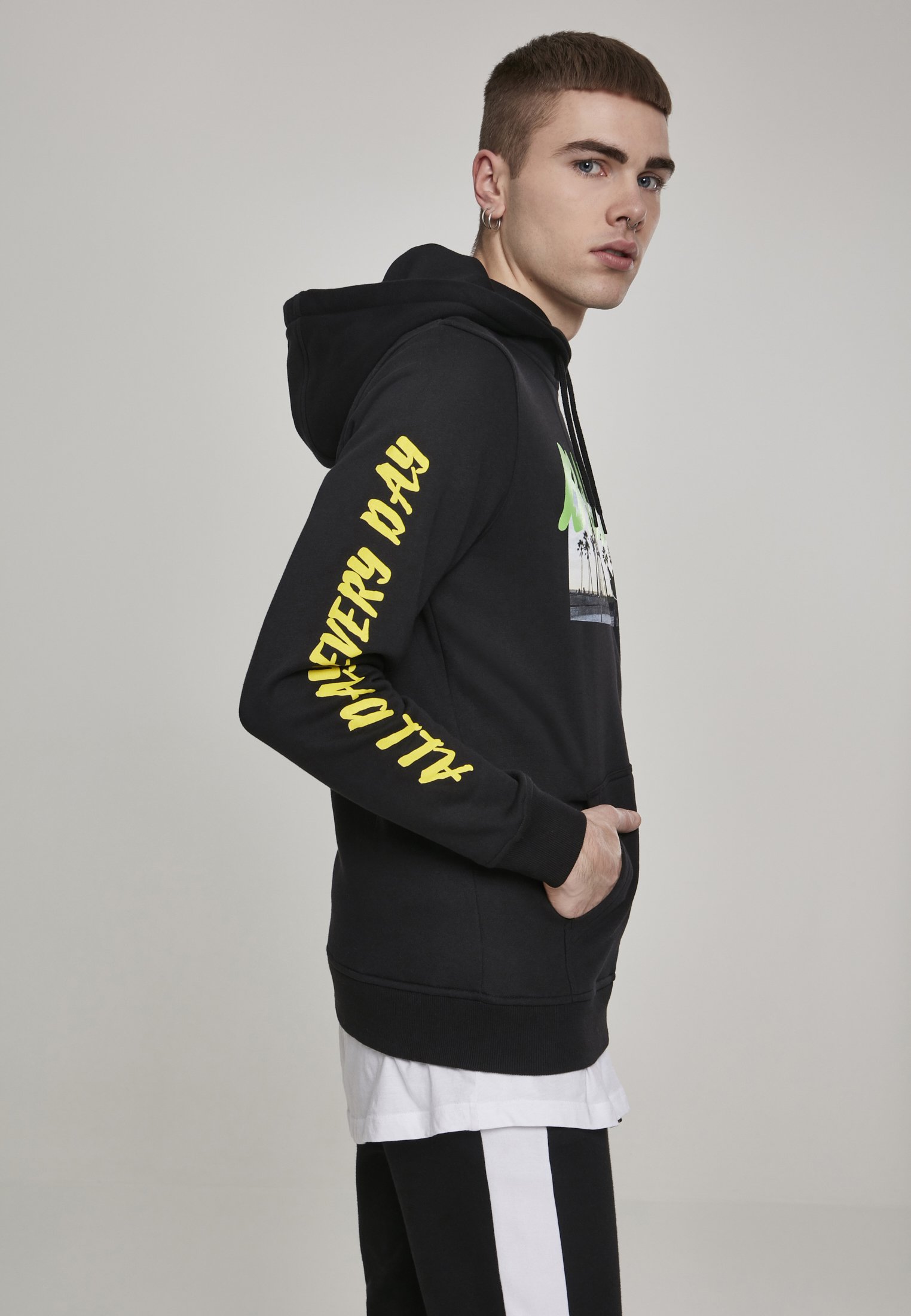 Mister Tee ALL DAY BALLIN Hoodie blackZwart Zalando.nl Mister Tee BALLIN Hoodie blackZwart Zalando.nl