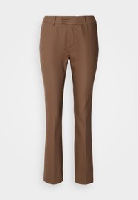 Pantalon marron à jambes droites avec passants de ceinture et poches avant, présenté sur un fond blanc uni.