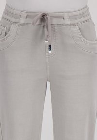 Niet geselecteerd, grijs