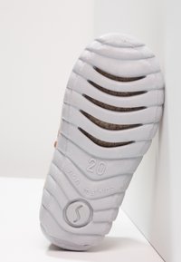 Superfit HAPPY - Tofflor & inneskor - beige