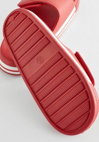 Next STRIPE - REGULAR FIT - Badesandaler - red