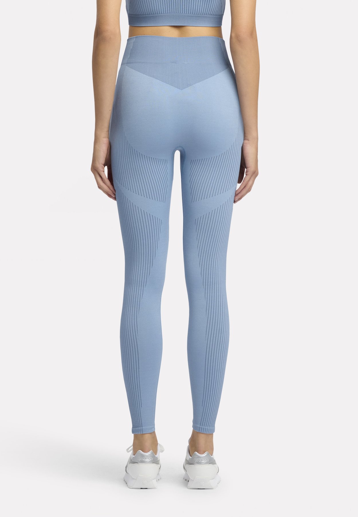 LAB SEAMLESS