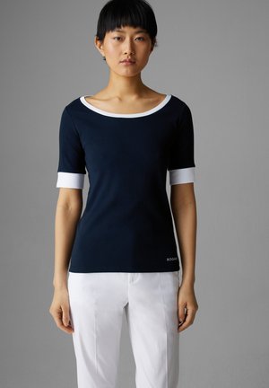 JACKIE - T-shirt z nadrukiem - navy blau