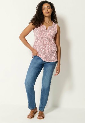 M&Co, - Top