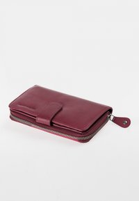 Aunts & Uncles CACTUS PEAR - Wallet - pomegranate