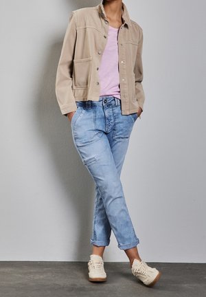Vaqueros slim fit - light blue