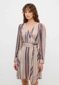 Freizeitkleid - striped powder