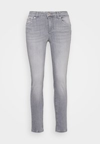 Jeans ajustados gris con cinco bolsillos, cremallera y lavado desteñido. Hechos de mezclilla con textura suave y detalles de costuras a lo largo de las costuras.