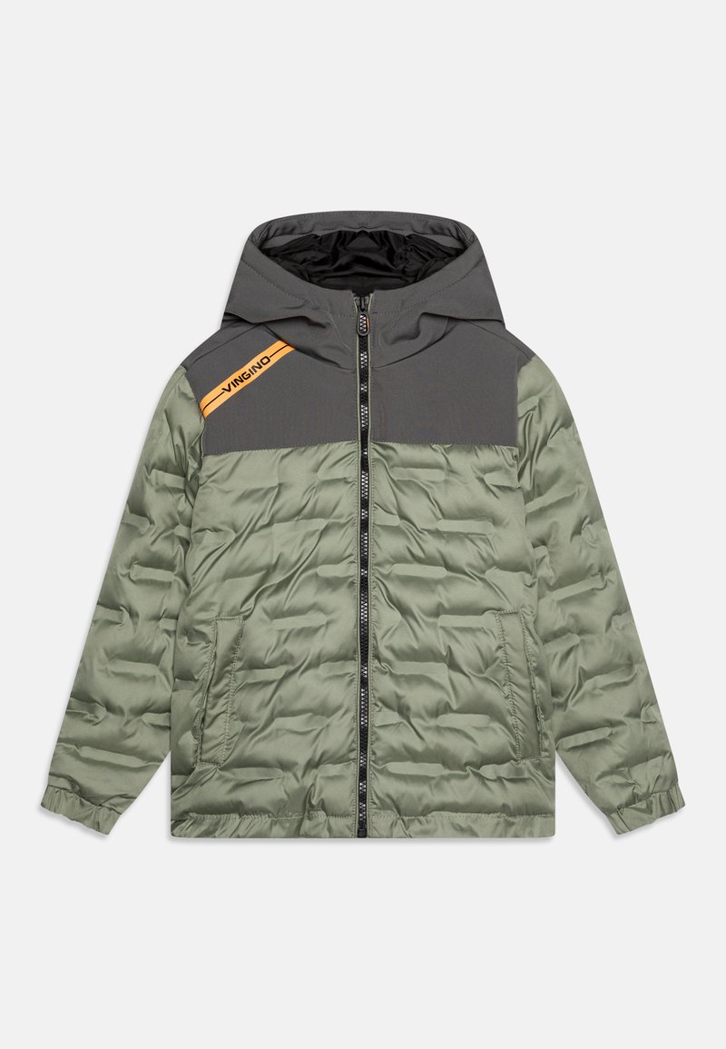 Μαλακή μπουφάν με κουκούλα σε ελιά και γκρι, που διαθέτει πορτοκαλί ρίγα, κλείσιμο με φερμουάρ και ελαστικές μανσέτες. Υφή επιφάνειας με πλευρικές τσέπες.