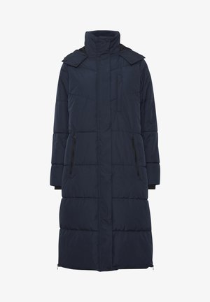 Tengerészeti kék hosszú párnázott kabát magas gallérral, cipzáras oldalzsebekkel és cipzáras mellzsebbel; sima textúrával és vízszintes varratokkal rendelkezik.