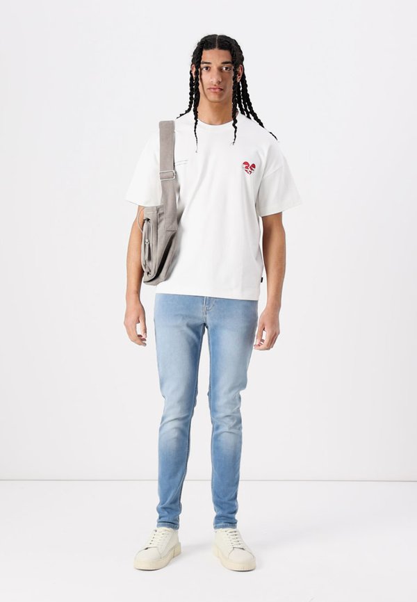 JPRBLAURBAN HEART TEE UNISEX - Print T-shirt - cloud dancer4