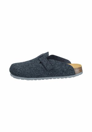 Dunkelgraue Filzclogs mit einem verstellbaren Riemen, braunem Korkakzent an der Ferse und einer grauen Gummisohle. Strukturierte Oberfläche und simples Design.