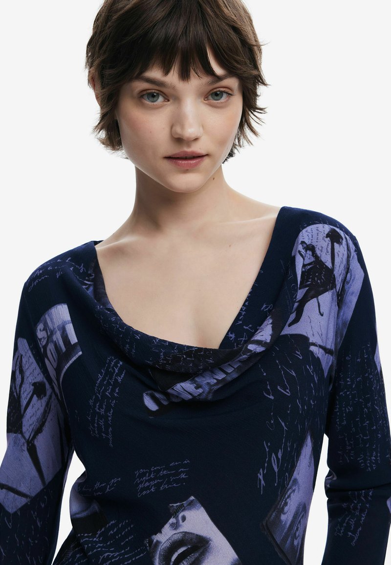 T-shirt Desigual Femme - Microfibre Bleu - Col Rond Manches Courtes - Plusieurs Tailles - Neuf Avec étiquettes