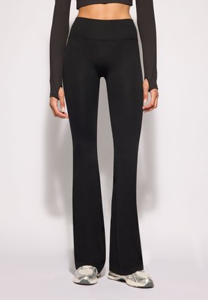 Terranova, LEGGINGS LUNGO TINTA UNITA - Pantaloni - nero