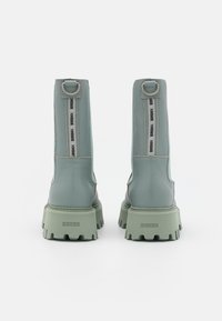 Bronx GROOV-Y - Botas de tornozelo com plataforma - dark sage green