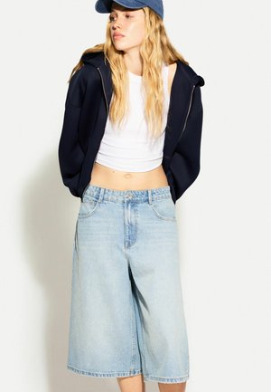Bershka Jeans Shorts - light-blue denim