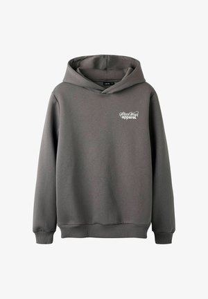 Siva kapuca s sweatshirtom z belim logotipom "Street Wear apparel" na prsih, rebrastimi manšetami in robom.