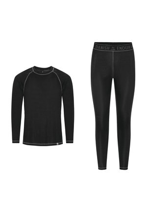 Maglia termica nera a maniche lunghe con cuciture grigie, abbinata a leggings termici neri coordinati con fascia in vita logo.