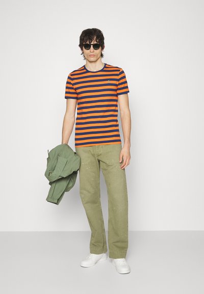Polo Ralph Lauren SSCNCMSLM2-SHORT SLEEVE-T-SHIRT - T-shirt estampada - may orange/light navy