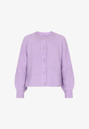 Lilla kootud kardigan ümmarguse kaelusega, pikkade varrukatega ja viie esitupiga. Omab eri tekstuuriga kangast ja soonikserva.