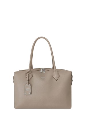 Borsa a mano in pelle taupe con due manici, chiusura con cerniera argentata e una targhetta con brand appesa a uno dei manici.