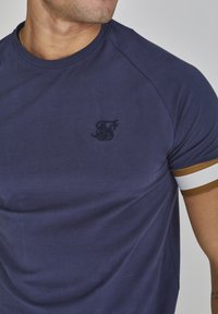 SIKSILK TECH - Camiseta básica - navy