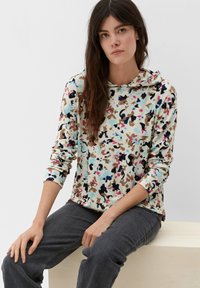 s.Oliver MIT ALLOVER-MUSTER - Kapuzenpullover - ecru