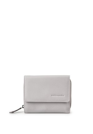 Kompakte hellgraue Lederbrieftasche mit Klappe, Reißverschluss an der Seite und erhabenem Markennamen "aunts & uncles" auf der Vorderseite.