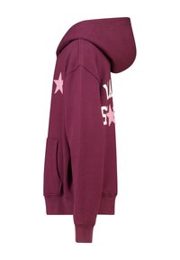 Hoodie bordeaux avec une poche frontale, texte blanc et accents en étoile rose. Doté d'une capuche avec cordon de serrage et de poignets côtelés. Texture de tissu douce.