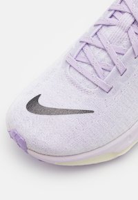Nike Performance ZOOMX INVINCIBLE FK 3 - Scarpe da corsa su strada - barely grape/black/lilac bloom/sail