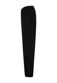 Pantaloni cargo negri, fabricați dintr-un material durabil, având buzunare laterale, croială dreaptă și o textură netedă. Proiectați pentru funcționalitate și confort.